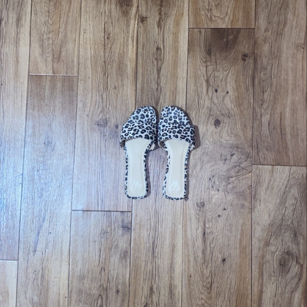 Windsor sandals